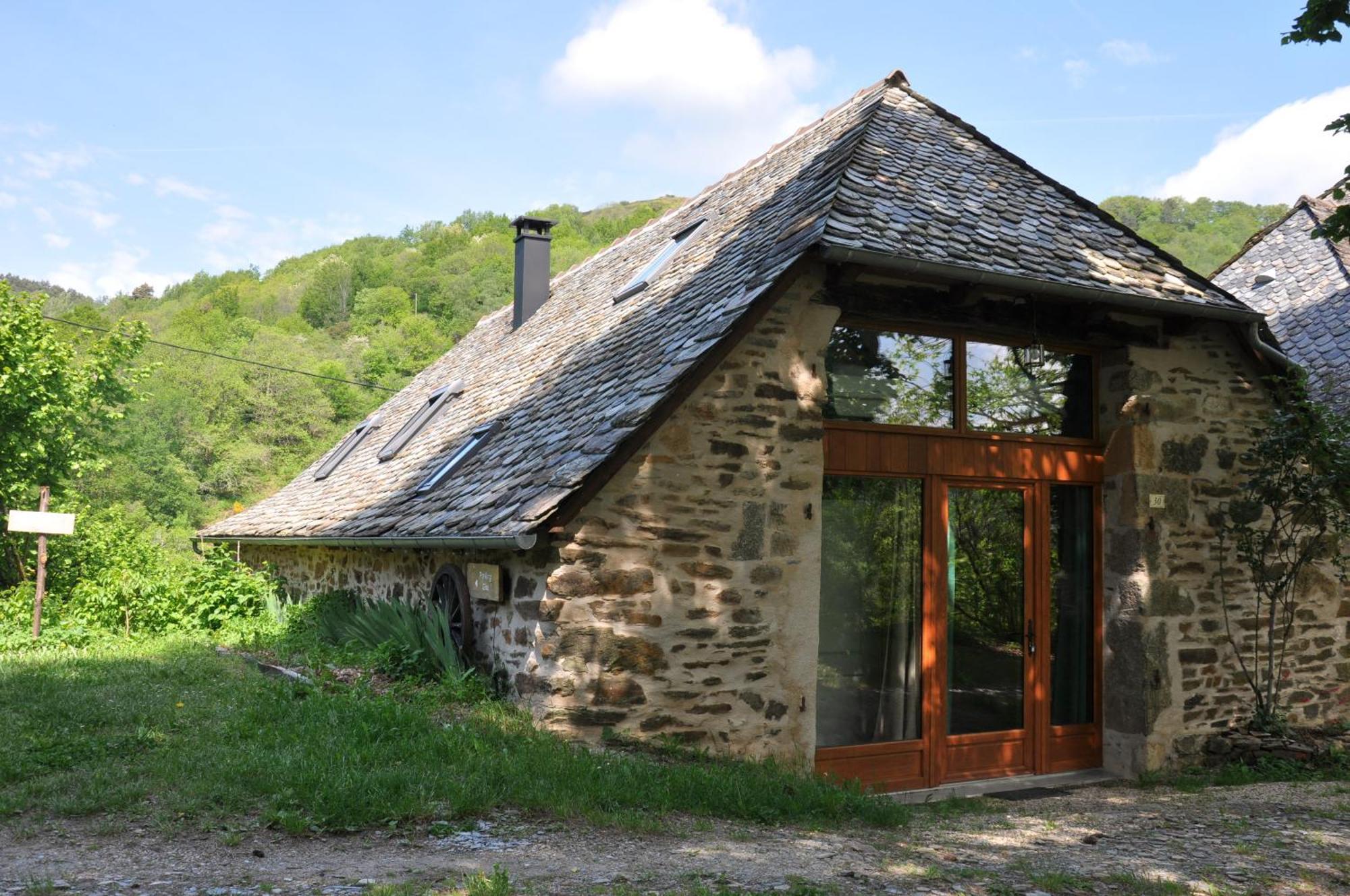 Gite Le Couderc De Coubisou, Grange Renovee Luaran gambar